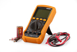 Цифровий мультиметр MIOL 11-200